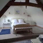Le Presbytere 3*