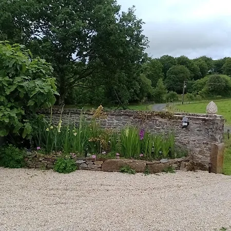 Le Presbytere Bed and Breakfast Beauficel