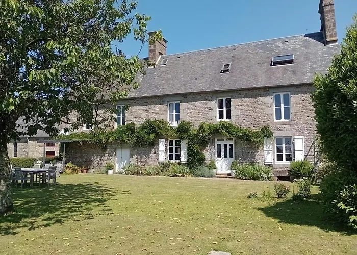 Alojamento de Acomodação e Pequeno-almoço Le Presbytere