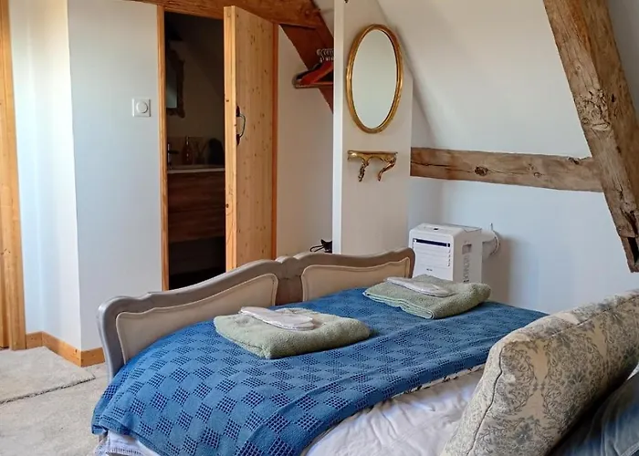 Le Presbytere Alojamento de Acomodação e Pequeno-almoço 3*