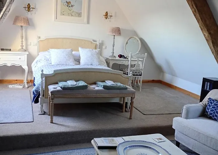 Alojamento de Acomodação e Pequeno-almoço Le Presbytere 3*