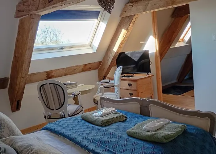 Le Presbytere Alojamento de Acomodação e Pequeno-almoço Beauficel